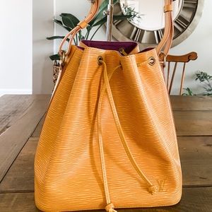 Louis Vuitton Epi Noe petite